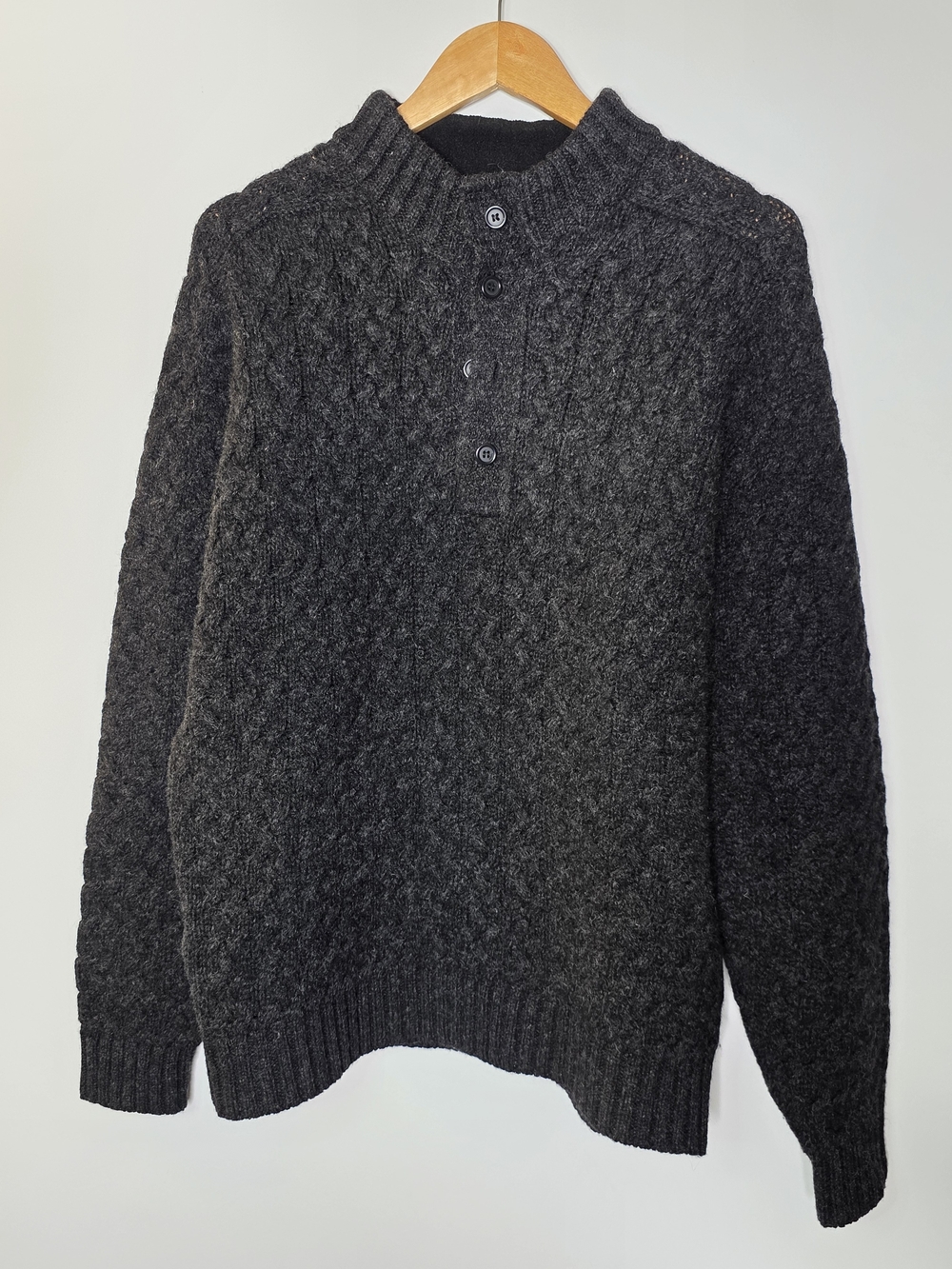 Pendleton VTG 100% Shetland Wool Dark Grey Cable Knit men's Sweater Size Large
